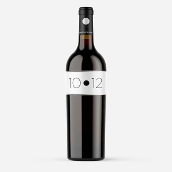 Vino tinto Diez punto Doce